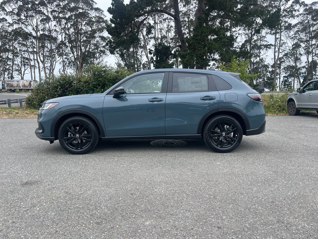 2027 Honda HR-V Sport in Nordic Forest Pearl — front three-quarter view