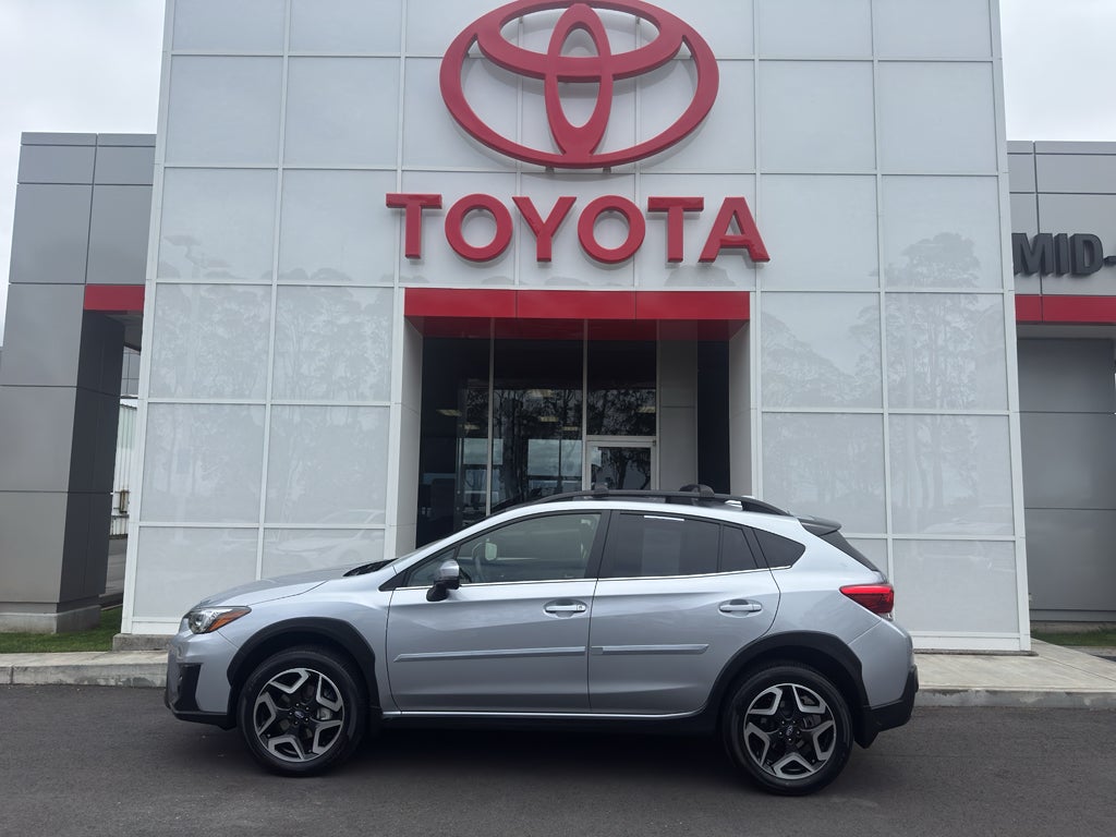 2019 Subaru Crosstrek Limited in Ice Silver Metallic — front three-quarter view